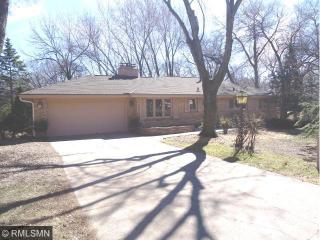 5217 Matterhorn Dr, Minneapolis, MN 55421-1335