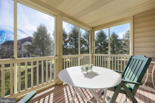 160 Fieldcrest Ln, Ephrata PA  17522-2925 exterior