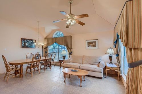 13212 Adonis Dr, Austin TX  78729-2839 exterior