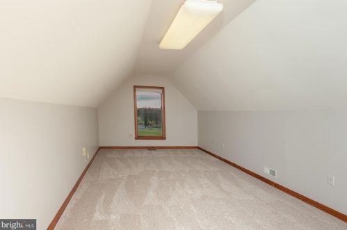 410 Wood End Ct, Charles Town WV  25414-5294 exterior