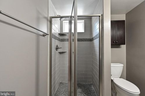8407 Paige Glen Ave, Springfield VA  22152-3543 exterior