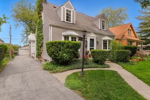 1030 Douglas Ave, Homewood, IL 60422-1112