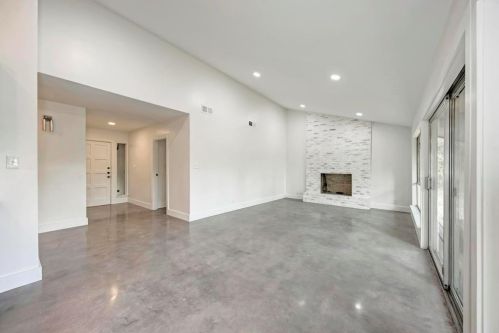 6305 Forest Hills Dr, Austin TX  78746-5167 exterior