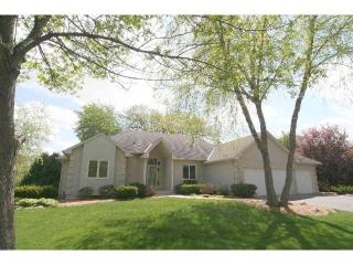 2461 Bridle Creek Trl, Chanhassen, MN 55317-9369