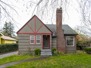 3356 77th Ave, Portland, OR 97206-2302
