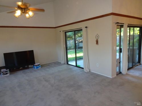 195 Bighorn Ct, Vacaville CA  95687-3438 exterior