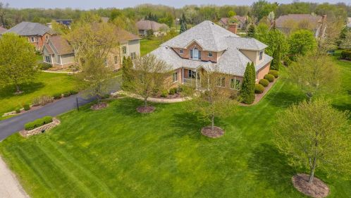 7280 Bannockburn Cir, Bull Valley, IL 60014-6808