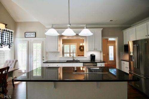 156 Wexford Ct, Stockbridge GA  30281-6306 exterior