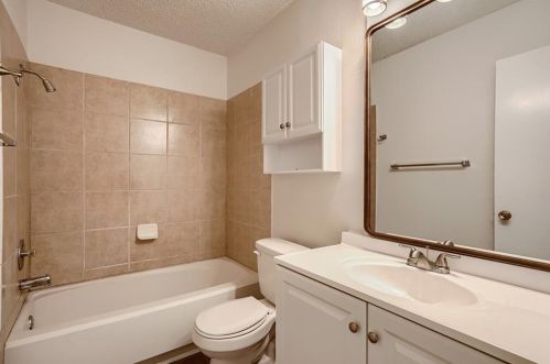 718 Dulwich St, Austin TX  78748-6512 exterior