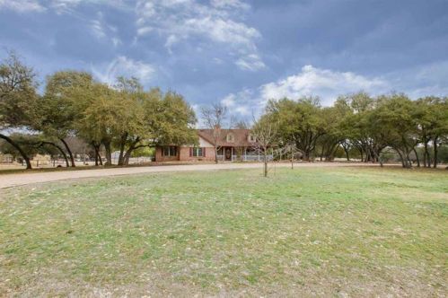 2000 Bosque Ridge Rd, Ocee, TX 76638-2649