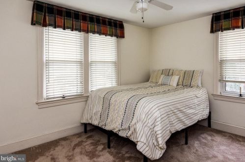 287 Wayne Ave, Tavistock NJ 08033-1008 exterior