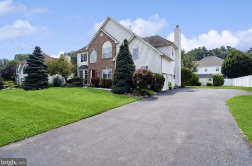 176 Aleksander Ln, Mount Royal, NJ 08061-1066