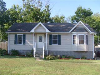 140 Ben Dr, Springfield, TN 37172-3836