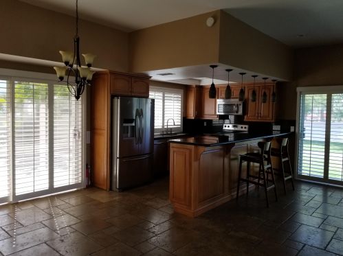 1613 Miramar Plz, Palm Springs, CA 92264-3849
