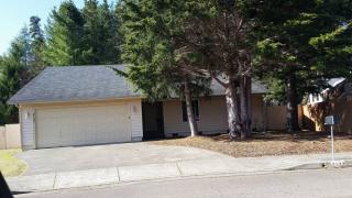 2133 Upas Pl, Florence OR  97439-9761 exterior