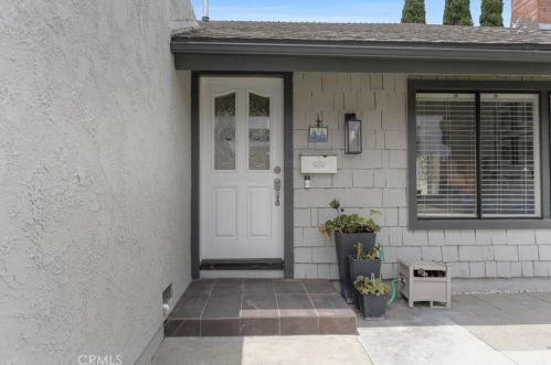 1333 Amberwick Ln, Anaheim CA  92804-5425 exterior