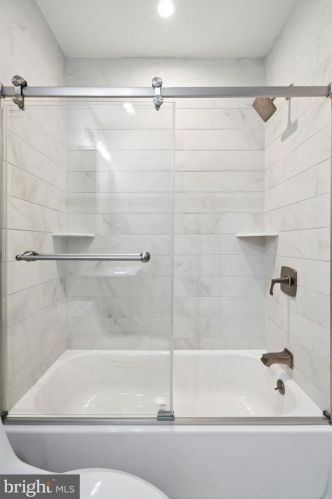 630 Catharine St, Philadelphia PA  19147-2937 exterior