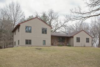 604 Squaw Creek Rd, Midway, IA 52302-9309