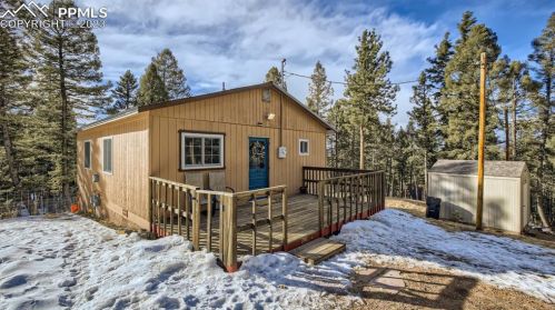 167 Pawutsy Rd, Twin Rock, CO 80816-9244