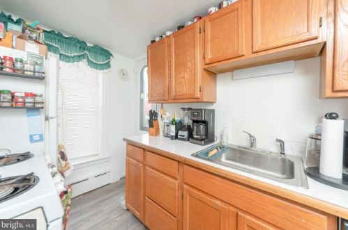 113 Walnut St, Lancaster PA  17602-2451 exterior