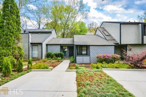 261 Pam Ln, Marietta, GA 30064-3680
