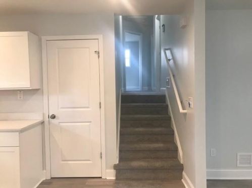 5385 Denny Dr, Atlanta GA  30349-5205 exterior