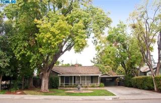 1706 Myrtle Ave, Visalia, CA 93277-2229