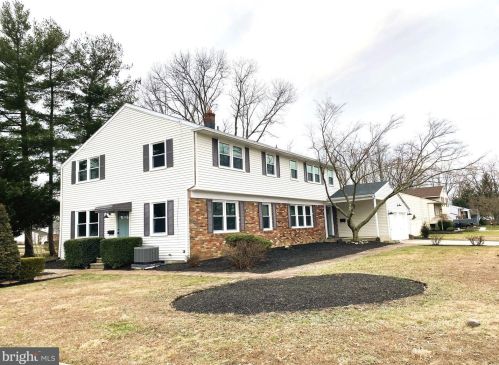 1121 Livingston St, Blenheim, NJ 08012-1307