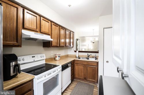 2910 Lisage Way, Silver Spring MD 20904-6705 exterior