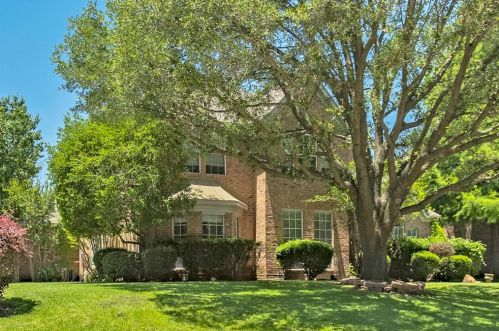 901 Hilton Dr, Midlothian TX  76063-3840 exterior