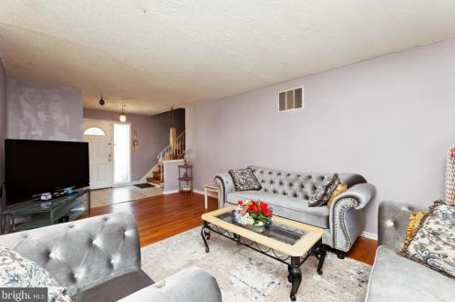 9504 Lawnsberry Ter, Silver Spring MD 20901-4714 exterior