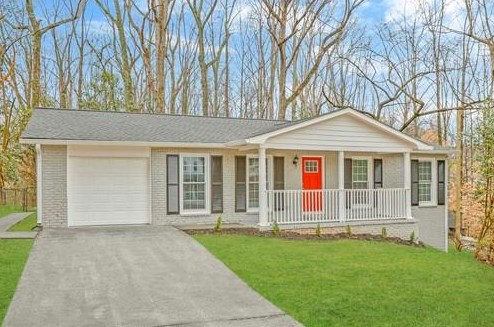 3966 Admiral Dr, Atlanta GA  30341-1822 exterior