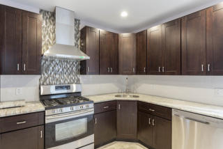 1304 17th St, Philadelphia, PA 19121-0050