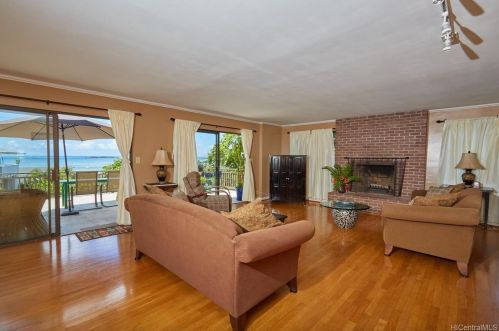 44-107 Puuohalai Pl, Kaneohe, HI 96744-2545