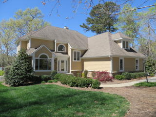 39 Saponi Dr, Ebony, VA 23845-2036