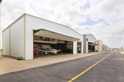 771 Aviator Dr, Fort Worth TX  76179-5418 exterior