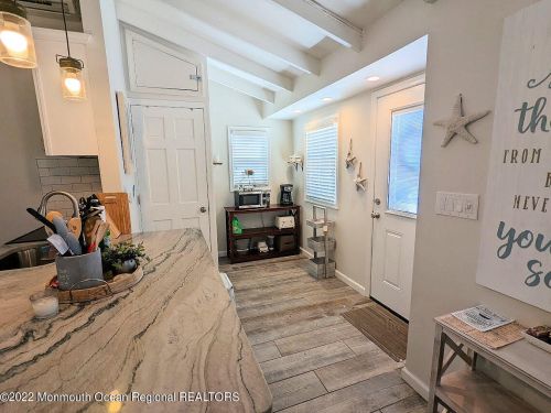 31 Amberjack Way, Lavallette NJ  08735-1506 exterior