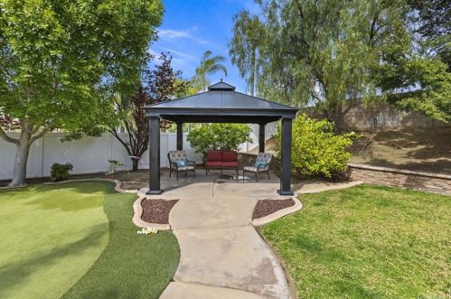 8972 Greenlawn St, Riverside CA  92508-2507 exterior