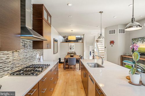 771 19th St, Philadelphia PA  19130-2029 exterior