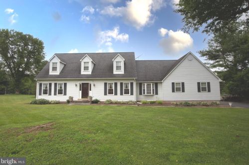 4199 Stepney Dr, Gainesville, VA 20155-1131