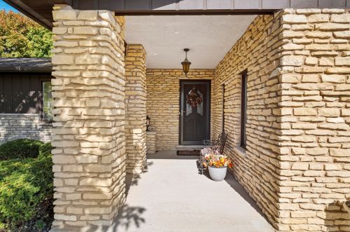 101 Colina Calle Ct, Minooka, IL 60447-9345