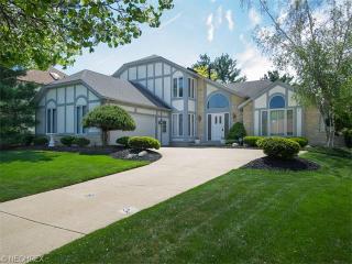 17739 Plymouth Row, Cleveland OH  44136-7074 exterior