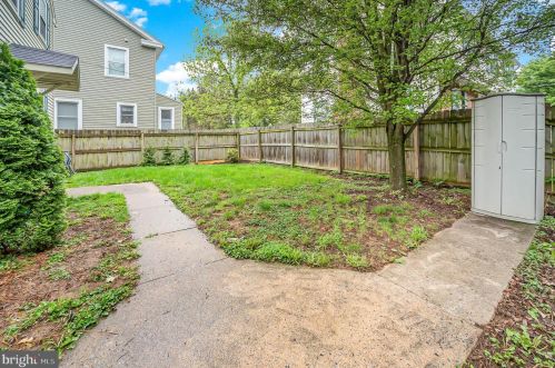 102 Willow St, Carlisle PA  17013-3931 exterior