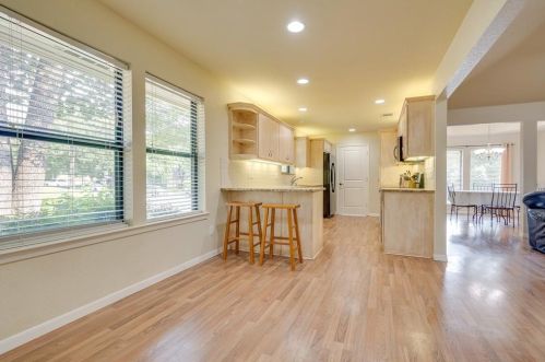 7025 Lincoln Dr, Fort Worth TX  76182-7663 exterior