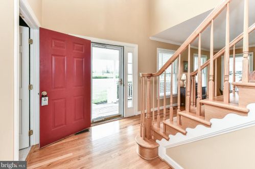 15569 Limestone School Rd, Leesburg, VA 20176-5903