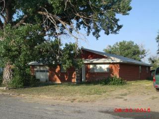 204 Edmond St, Shattuck, OK 73858-8409