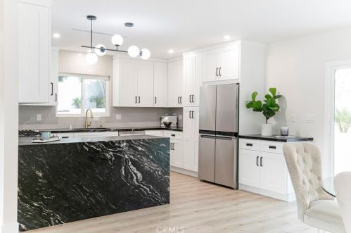 3579 Pontiac St, Glendale CA  91214-1822 exterior