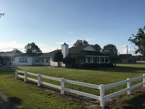 4645 Cody Ln, Waycross, GA 31503-8491