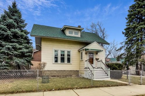 5764 Nina Ave, Chicago, IL 60631-2431