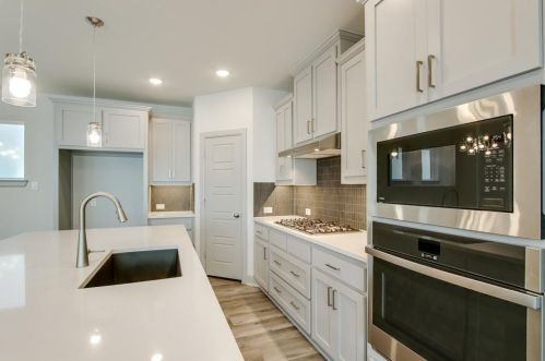 1520 Jackson St, Carrollton TX 75006-6296 exterior